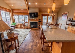 Lodges at Cannon Beach D2