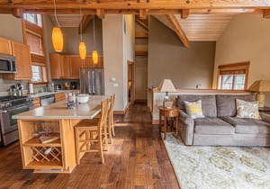 Lodges at Cannon Beach D2