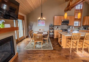 Lodges at Cannon Beach D2