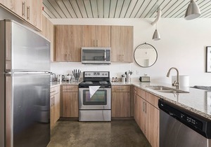 Lodgeur | 1BR loft with relaxing views | Midtown