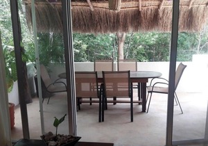 Loft for 3 in The Jungle With Kitchen, A/C, Pool