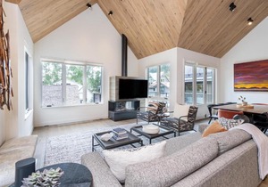 LOFT HOUSE 101 AT TRANSFER by Exceptional Stays