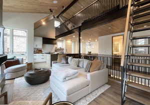 LOFT HOUSE 102 AT TRANSFER
