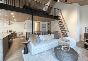LOFT HOUSE 102 AT TRANSFER