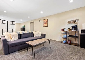 Loftium | Lovely & Cozy Basement Level Suite Near DU!