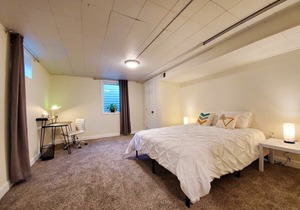 Loftium | Spacious & Cozy Basement Level Suite Near DU!