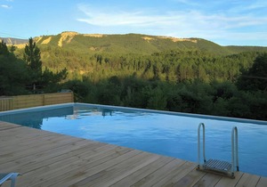 Logement insolite tout confort 1, piscine chauffée