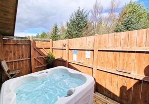 Lomond 5 with Private Hot Tub - Fife - Loch Leven - Lomond Hills - Pet Friendly