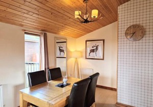 Lomond 5 with Private Hot Tub - Fife - Loch Leven - Lomond Hills - Pet Friendly