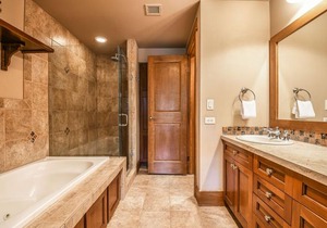 Lone Eagle 3001 by SummitCove Vacation Lodging