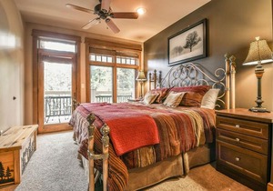 Lone Eagle 3001 by SummitCove Vacation Lodging