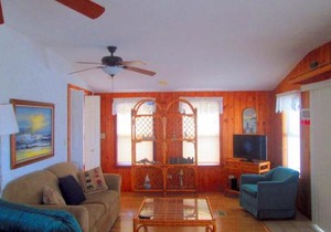 Long Island Village Unit 214