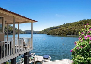Longview Waterfront House at Berowra Waters