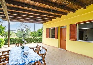 Look forward to a relaxing vacation in this inviting vacation home.