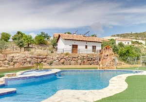 Look forward to a successful vacation Andalusia and in this beautiful vacation home with pool.