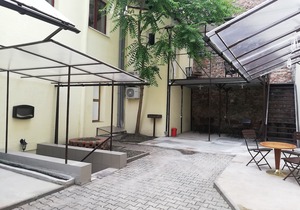 Lorf Hostel&Coffee