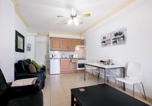 Los Cristianos - FREE WIFI- 2 bed 2 bathroom Apt Ground Floor Poolside