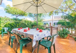 Los Geranios - Five Bedroom Villa, Sleeps 9