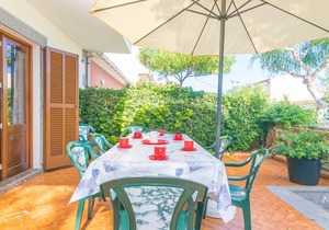 Los Geranios - Five Bedroom Villa, Sleeps 9