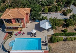 LOURDAS BEACH VIEW VILLA
