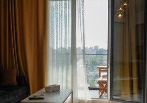Lovely 1+1 Apartment w/Terrace near MaIl of IST