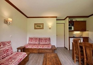 Lovely 2-Bedroom Apartment, 2 Bathrooms with Terrace and Direct Ski-In/Ski-Out Access