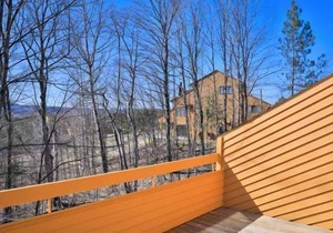 Lovely 2 Bedroom Loft Trout Creek Condo #76. Ski, Golf Discounts Available. Pools, Hot Tubs, Tennis