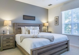 Lovely 3-Story Townhome in Vista Cay Resort!