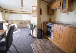 Lovely 6 berth caravan with free WiFi for hire in Essex ref 46201V