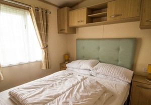 Lovely 8 berth caravan at a brilliant holiday park, Manor Park ref 23113K