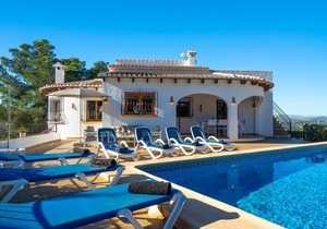 Lovely and comfortable luxury villa with private pool in Javea, on the Costa Blanca, Spain for 8 persons