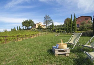 Lovely apartment for 4 people with WIFI, pool, TV, patio, pets allowed, panoramic view and parking