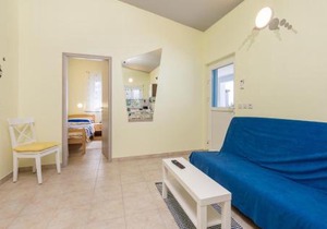 Lovely Apartment In Kosljun With Wifi