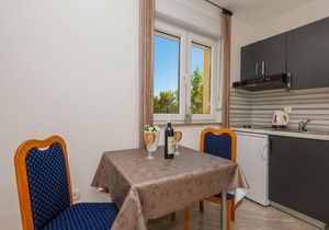 Lovely apartment in Krvavica with WiFi