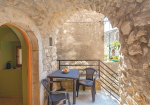 Lovely apartment in Omisalj