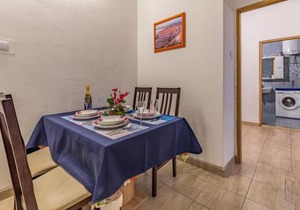 Lovely Apartment In Pula With Wifi