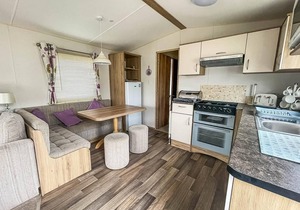 Lovely caravan for hire nearby Scratby beach in Norfolk ref 50045L