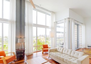 Lovely Condo with Shared Pool, High-Speed WiFi, Washer/Dryer, & Beach Access!