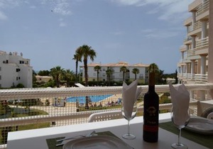 Lovely Estrela Vau Apt - Swimming pool view