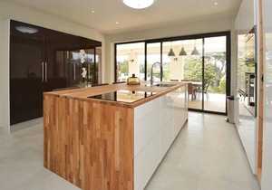 Lovely home in Aubais with WiFi