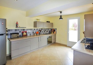Lovely home in Aubignan