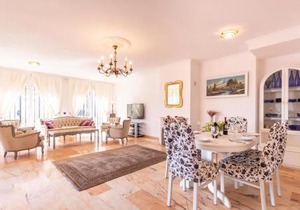 Lovely Home In Benalmádena