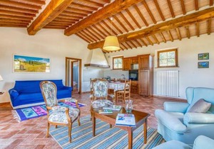 Lovely Home In Chiusi