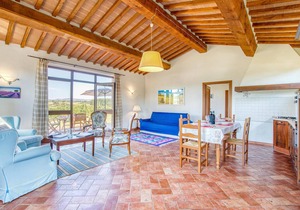 Lovely home in Chiusi