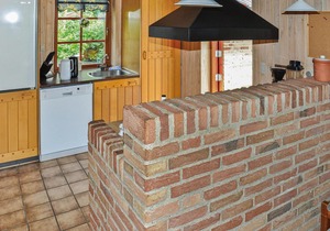 Lovely home in Egernsund with kitchen