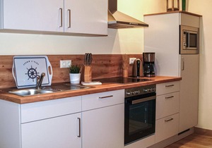 Lovely home in Gützkow with kitchen