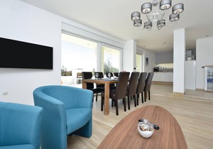 Lovely home in Kakma with WiFi