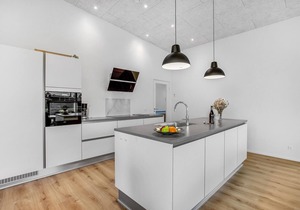 Lovely home in Løgstrup with WiFi