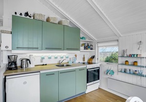 Lovely home in Roslev with kitchen