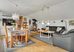 Lovely home in Roslev with WiFi